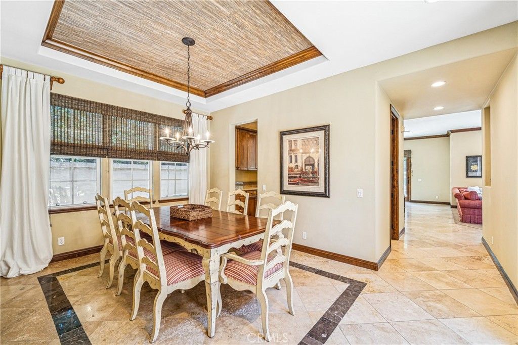 Chandelier, Dining room, Interior, Recessed Lighting, Wooden Ceilings