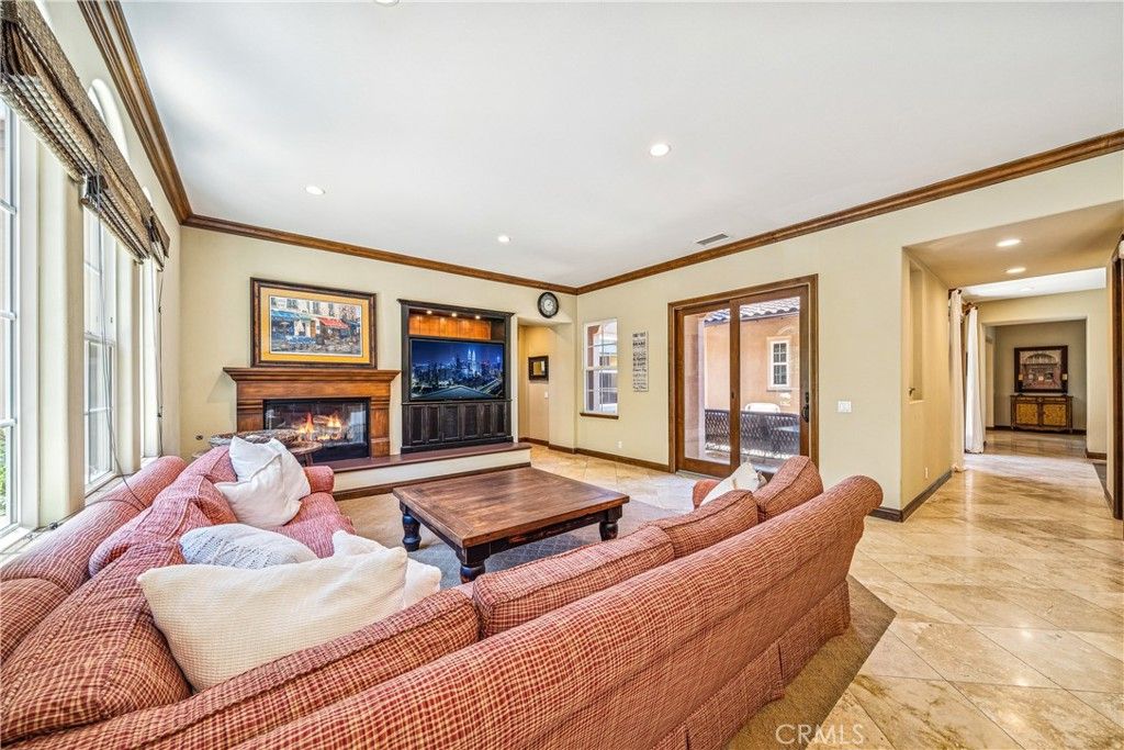 Fireplace, Interior, Living room, Recessed Lighting