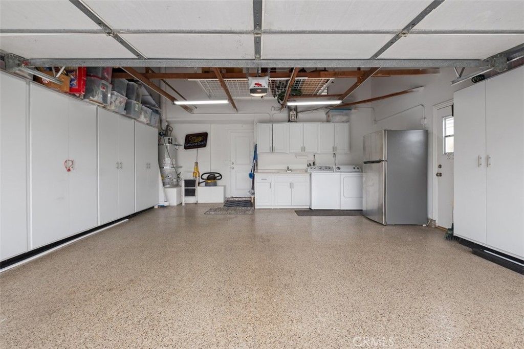 Garage, Interior, Washer