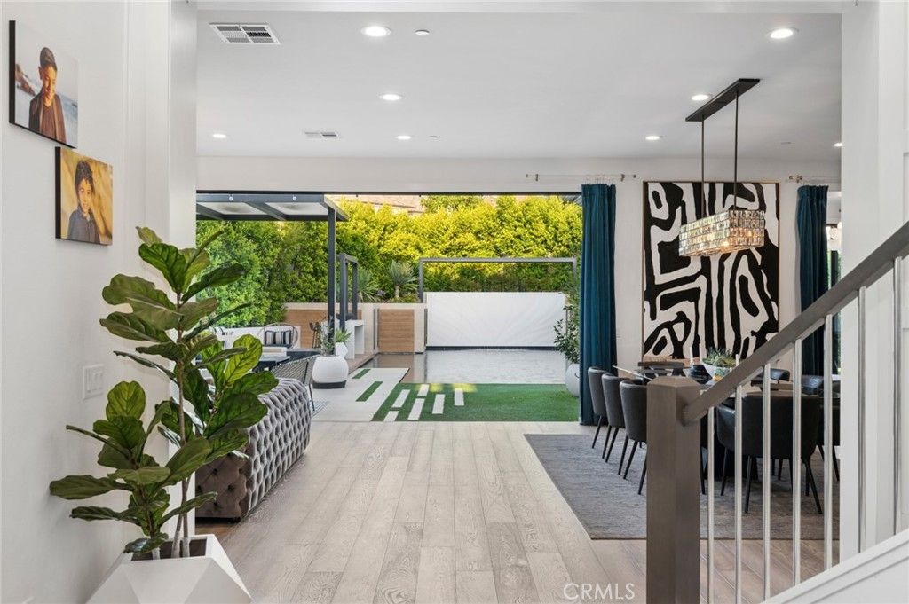 Dining room, Interior, Living room, Pendant Lights, Recessed Lighting, Wood Texture Flooring