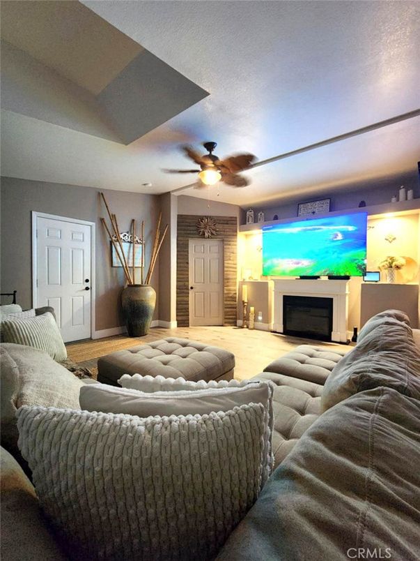 Fireplace, Interior, Living room