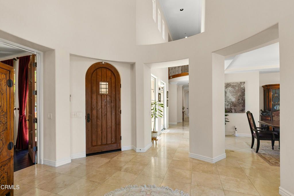 Dining room, Interior, Recessed Lighting