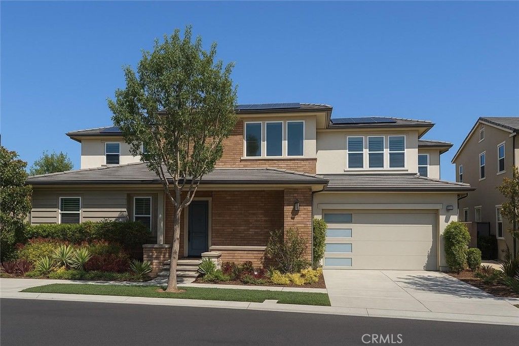 Attached, Exterior, Facade, Brick Facade, Solar Panels, Modern