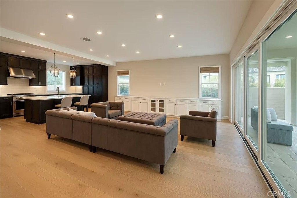 Interior, Kitchen, Living room, Pendant Lights, Recessed Lighting, Stainless Steel Appliances, Wood Texture Flooring