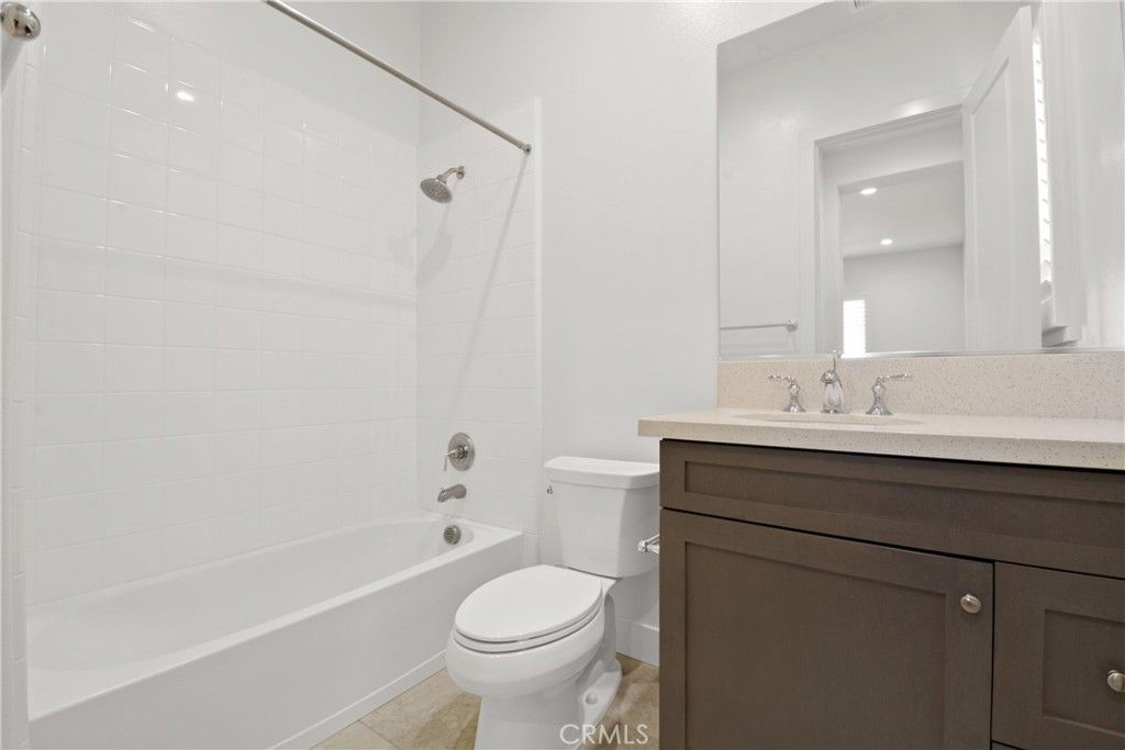 Bathroom, Interior, Recessed Lighting, Wood Texture Flooring