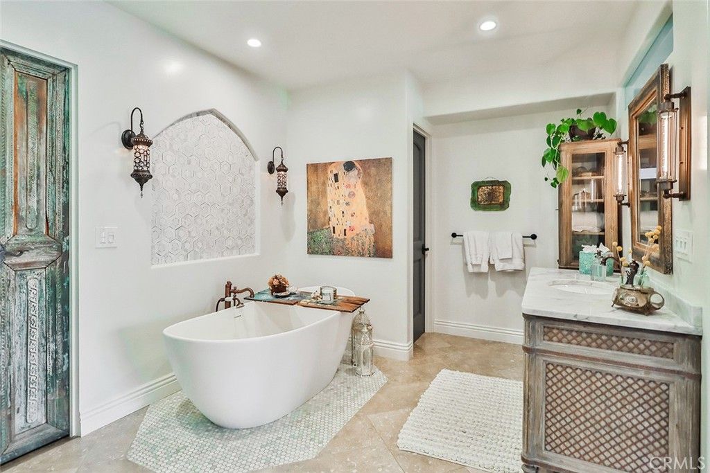 Bathroom, Free Standing Baths, Interior, Recessed Lighting