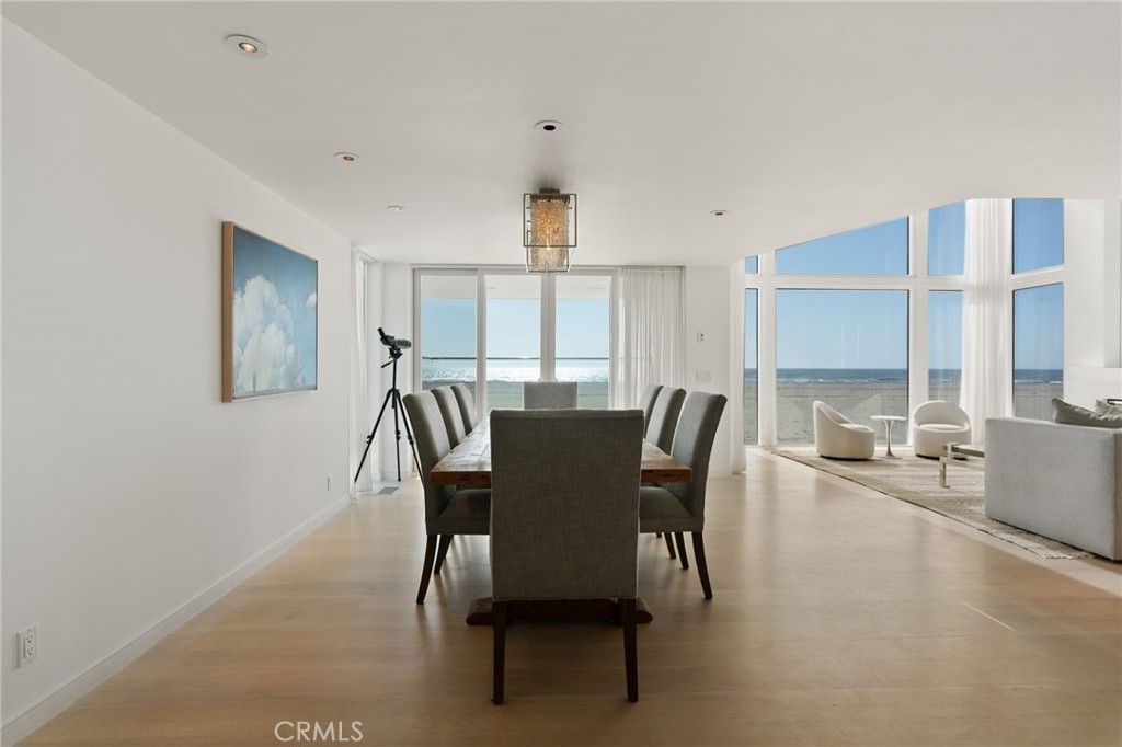 Dining room, Interior, Living room, Recessed Lighting, Water, Wood Texture Flooring