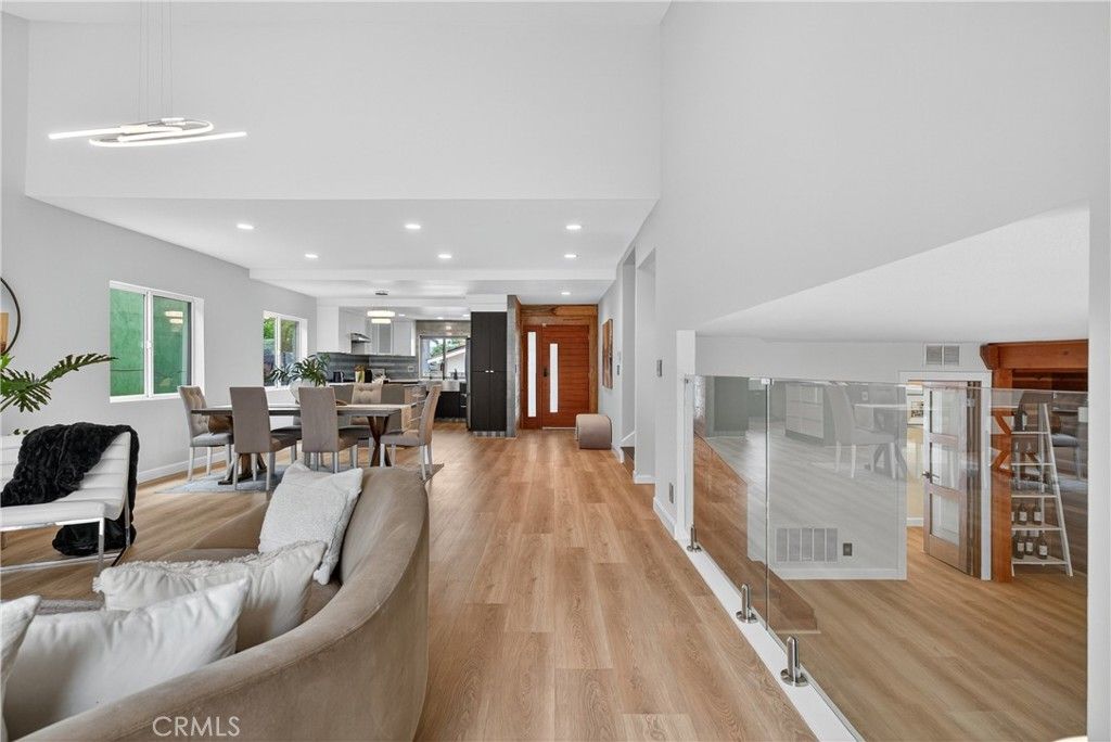 Dining room, Interior, Kitchen, Living room, Pendant Lights, Recessed Lighting, Wood Texture Flooring