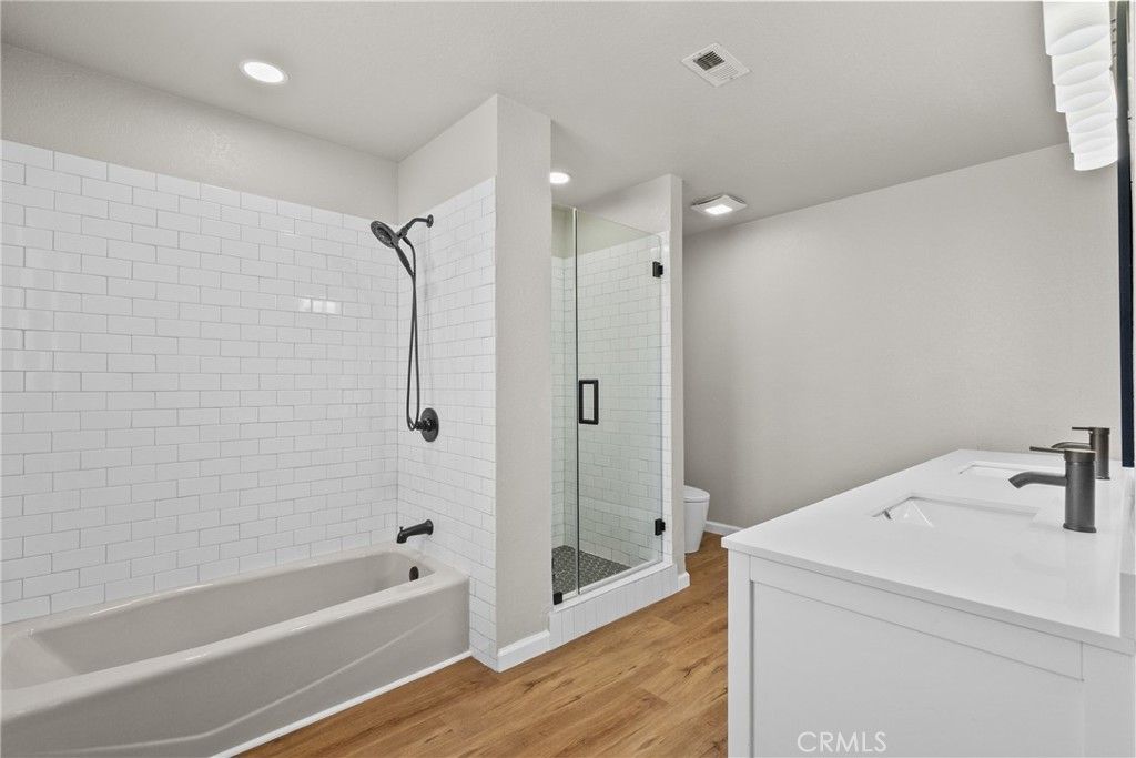 Bathroom, Interior, Recessed Lighting, Wood Texture Flooring