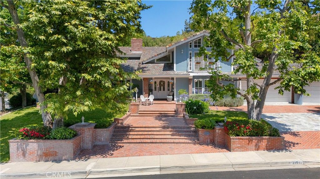 Exterior, Facade, American Craftsman