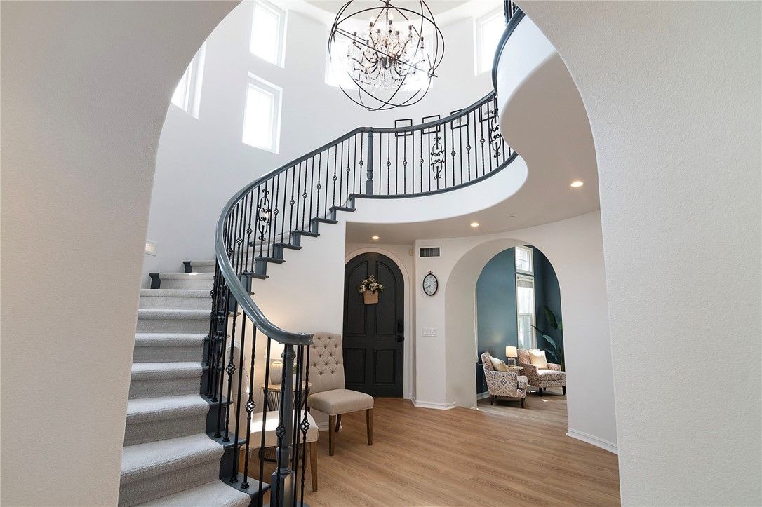 Chandelier, Interior, Recessed Lighting, Wood Texture Flooring