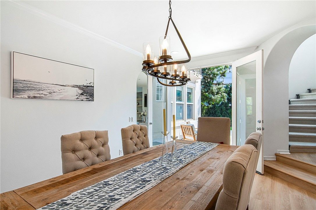 Chandelier, Dining room, Interior, Wood Texture Flooring
