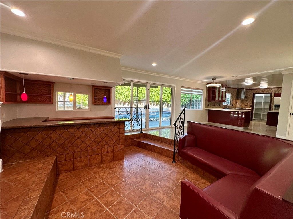 Interior, Kitchen, Living room, Pendant Lights, Recessed Lighting, Water