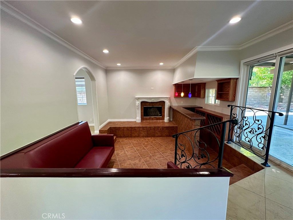 Fireplace, Interior, Recessed Lighting, Water