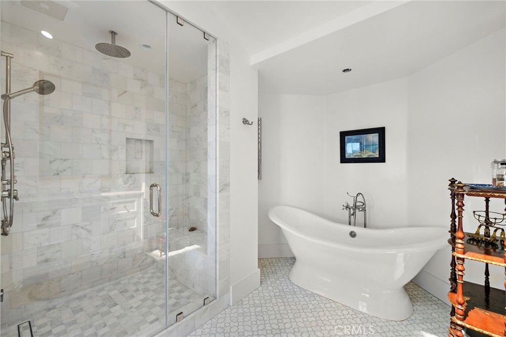 Bathroom, Free Standing Baths, Glass Shower, Interior, Recessed Lighting