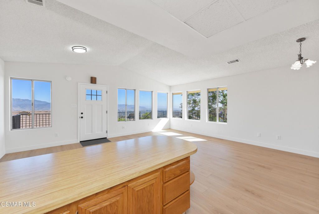 Empty room, Interior, Pendant Lights, Wood Texture Flooring
