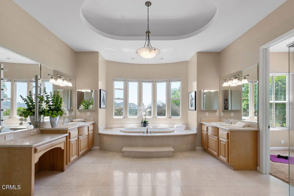 Bathroom, Dual Sink Vanities, Interior, Pendant Lights