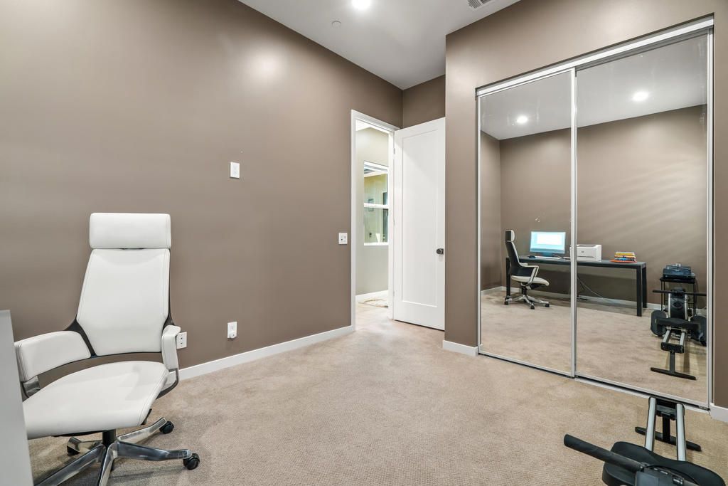Fitness Equipment, Home Office, Interior, Recessed Lighting