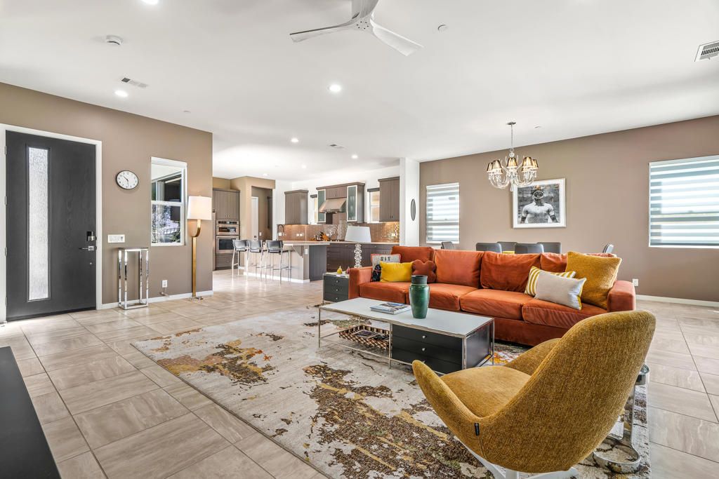 Chandelier, Dining room, Interior, Kitchen, Living room, Recessed Lighting