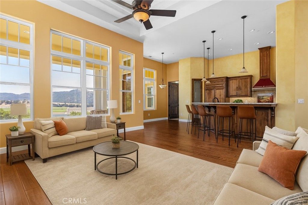 Interior, Kitchen, Living room, Pendant Lights, Recessed Lighting, Wood Texture Flooring