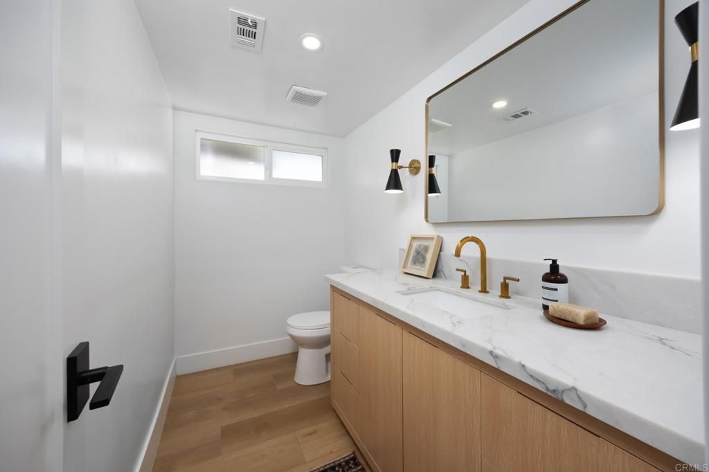 Bathroom, Interior, Recessed Lighting, Wood Texture Flooring