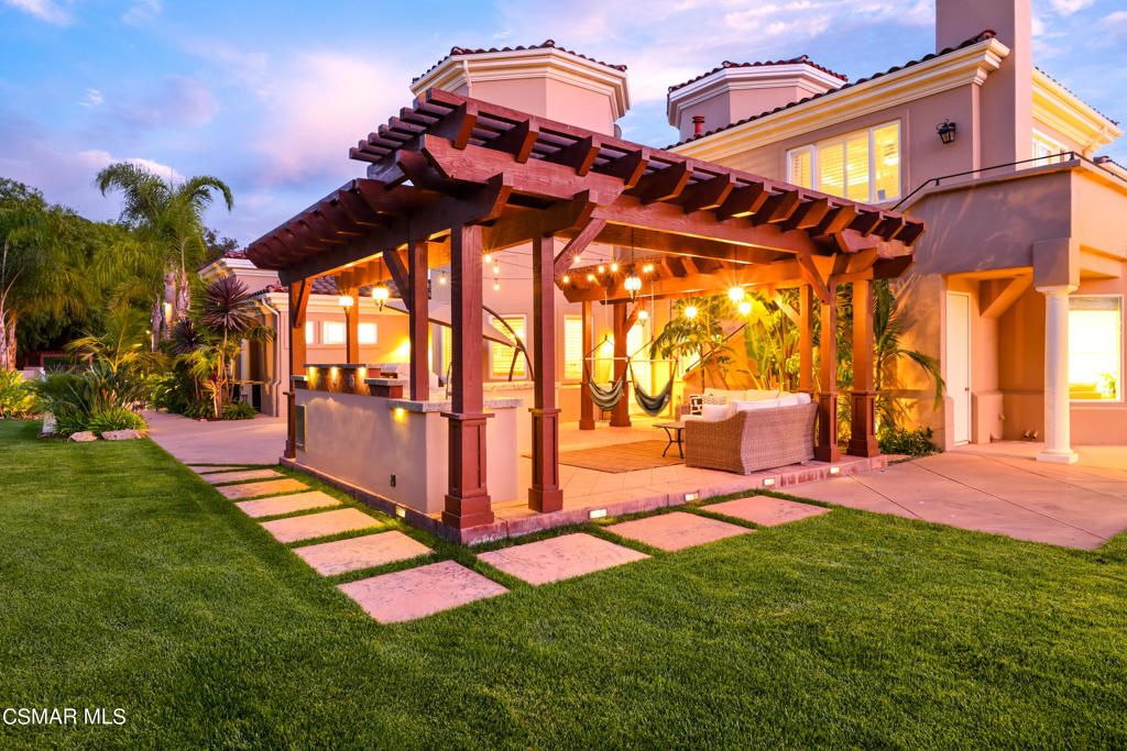 Backyard, Exterior, Hot Tub