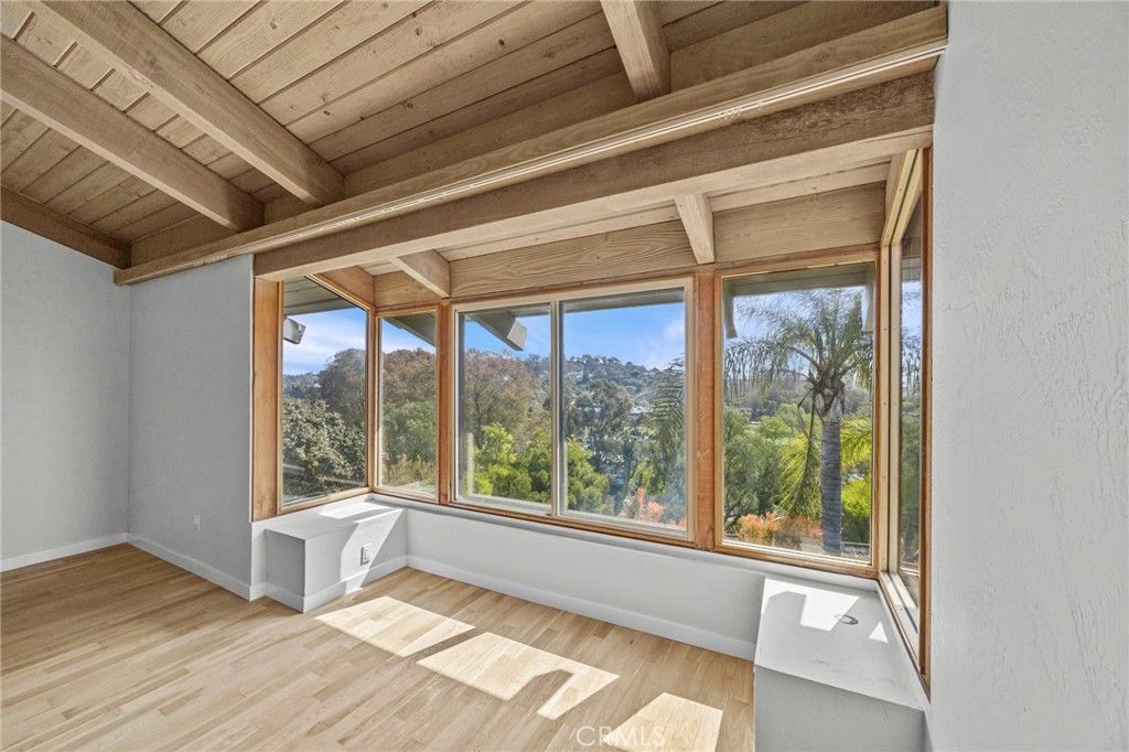 Empty room, Interior, Wooden Beams, Wooden Ceilings, Wood Texture Flooring