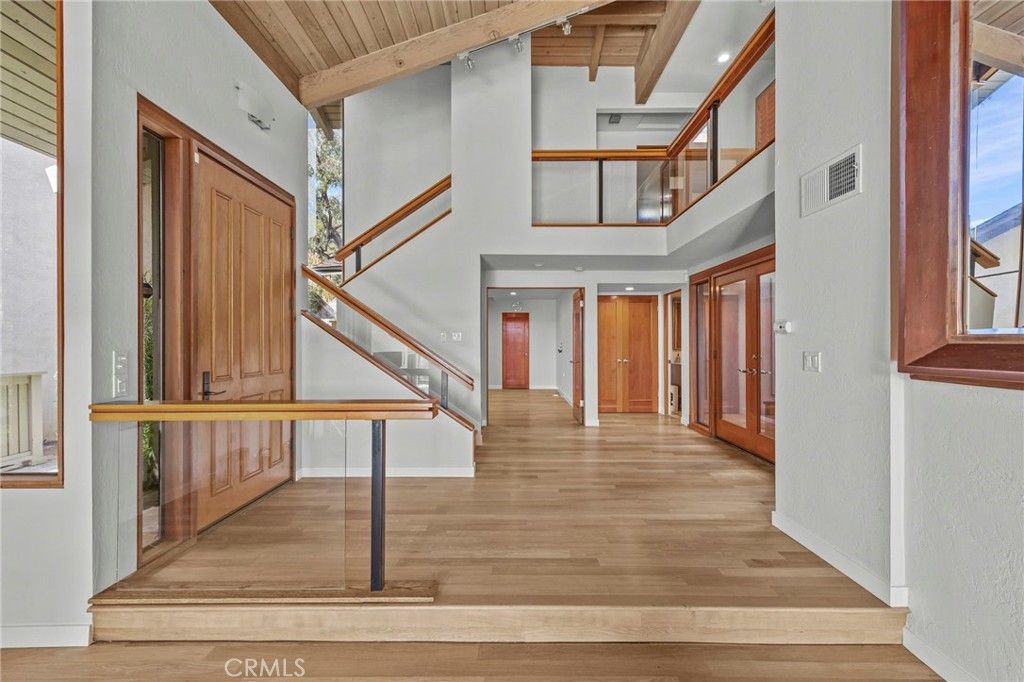 Interior, Recessed Lighting, Wooden Beams, Wooden Ceilings, Wood Texture Flooring