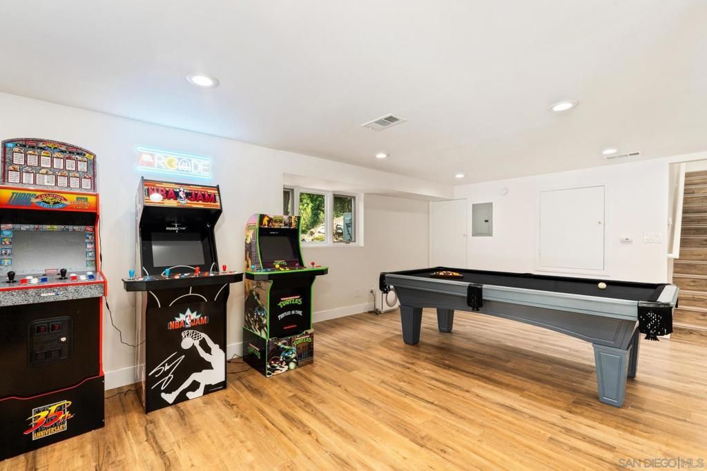 Billiard Table, Game Room, Interior, Recessed Lighting, Wood Texture Flooring