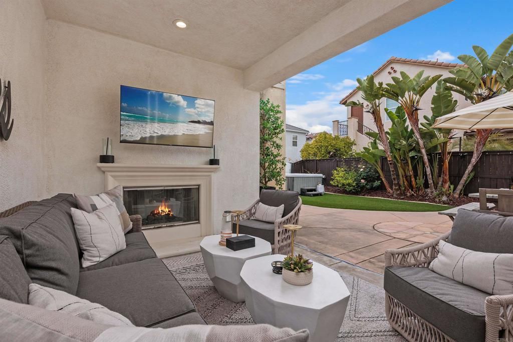 Exterior, Fireplace