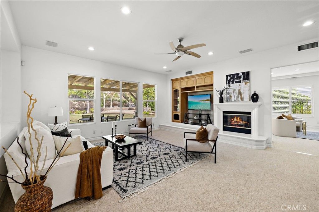 Fireplace, Interior, Living room, Recessed Lighting
