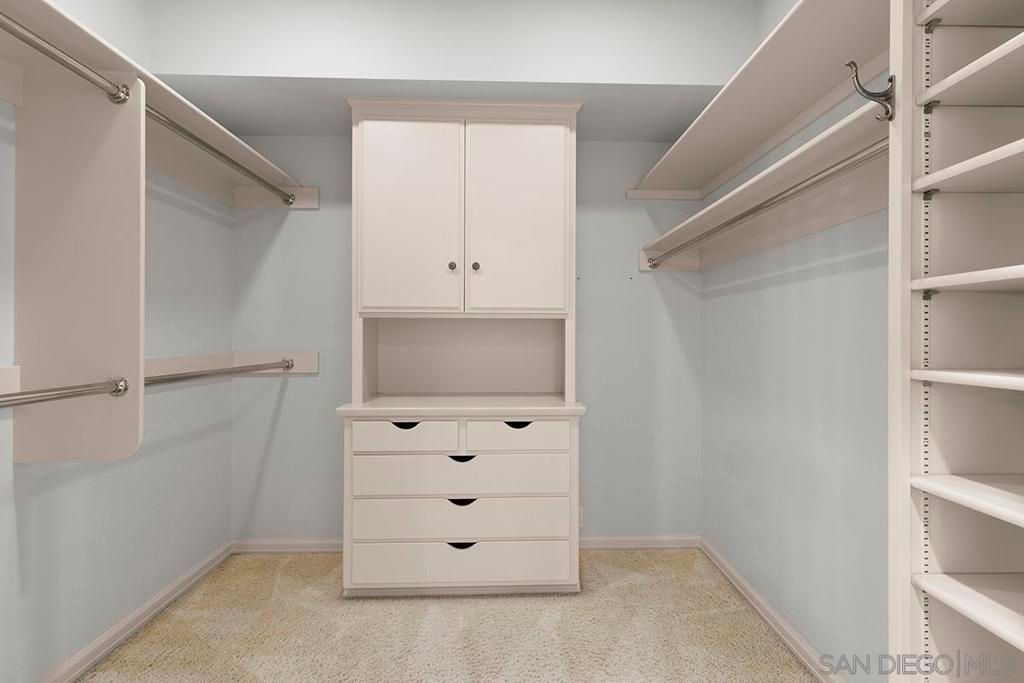 Interior, Walk-in Closets