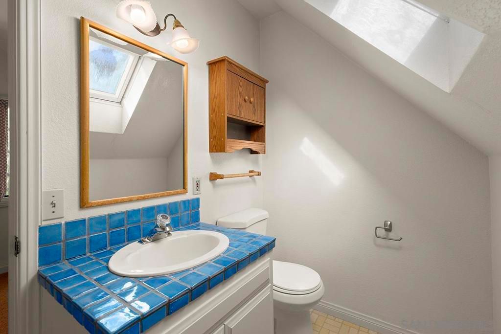 Bathroom, Interior, Tile Countertops