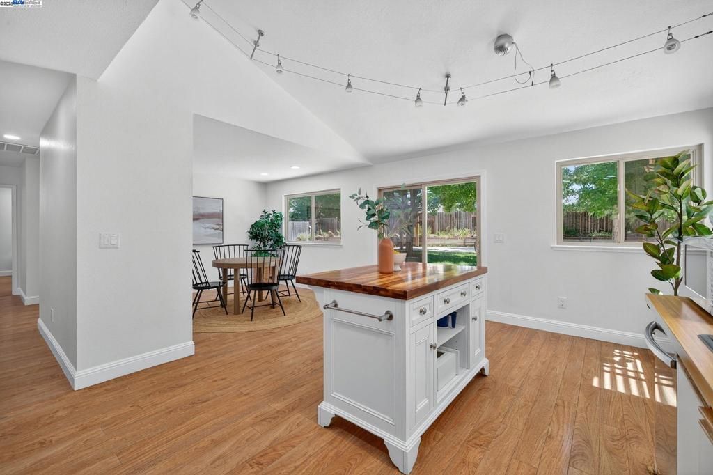 Dining room, Interior, Recessed Lighting, Wood Texture Flooring