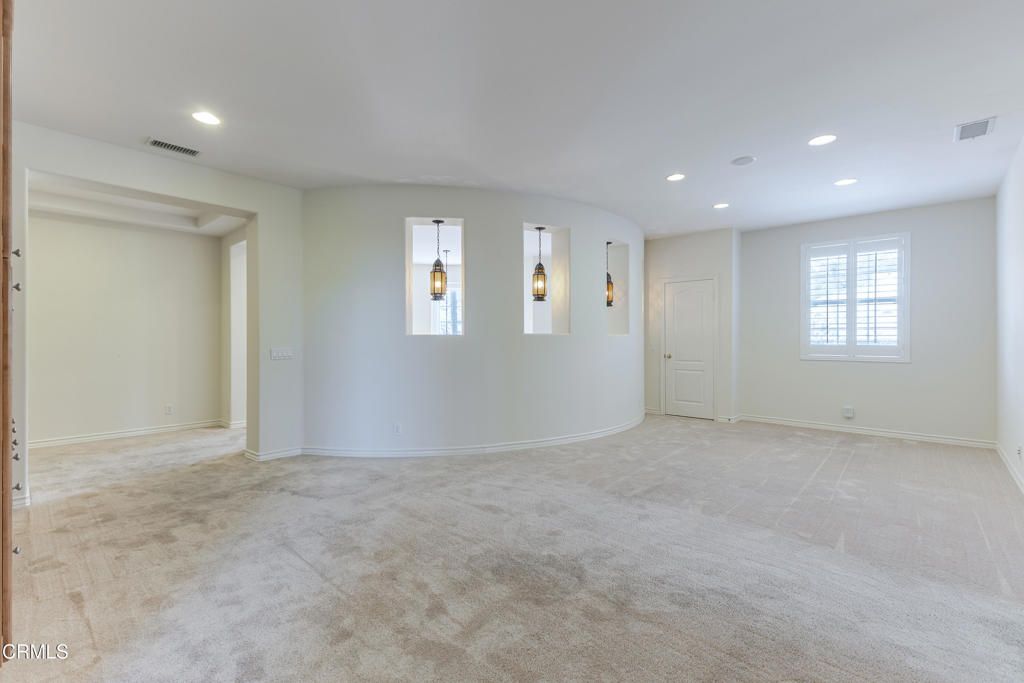 Empty room, Interior, Pendant Lights, Recessed Lighting