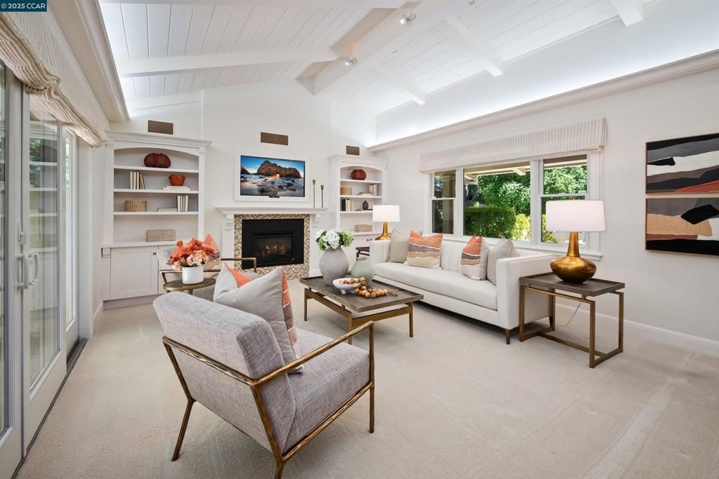 Fireplace, Interior, Living room, Recessed Lighting