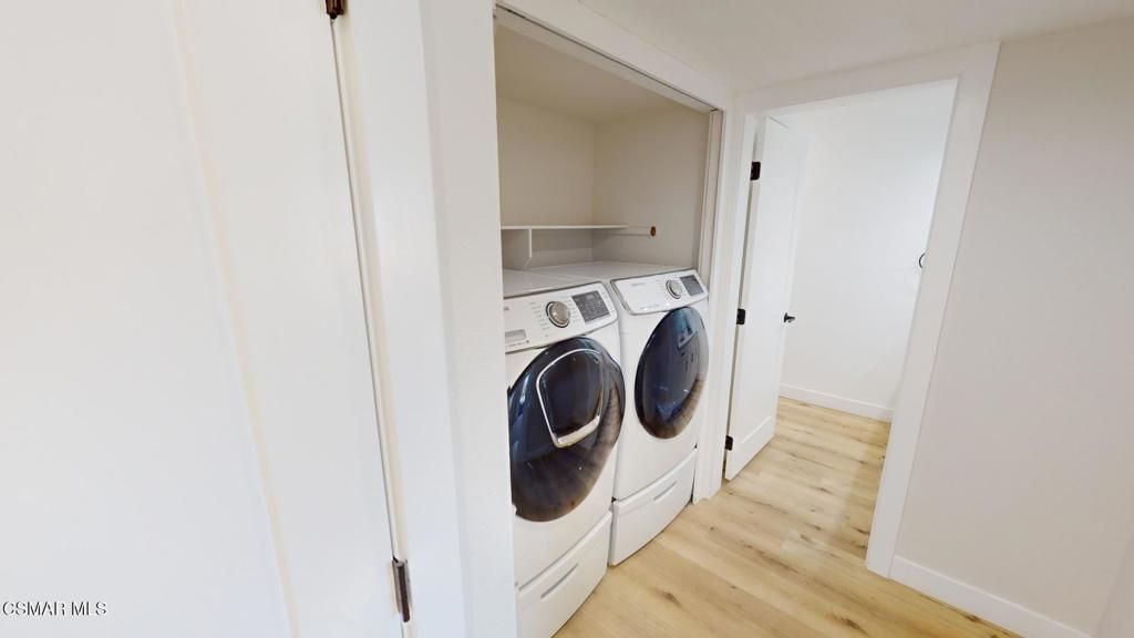 Interior, Utility Closets, Washer, Wood Texture Flooring