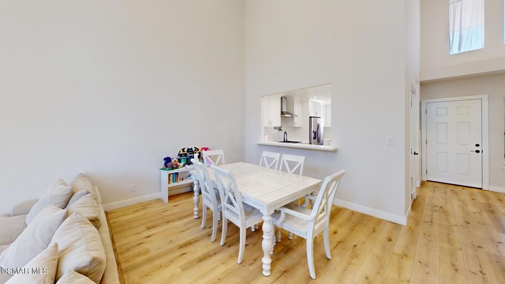 Dining room, Interior, Wood Texture Flooring
