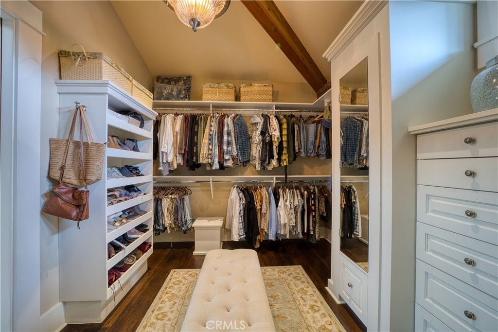 Interior, Walk-in Closets, Wood Texture Flooring