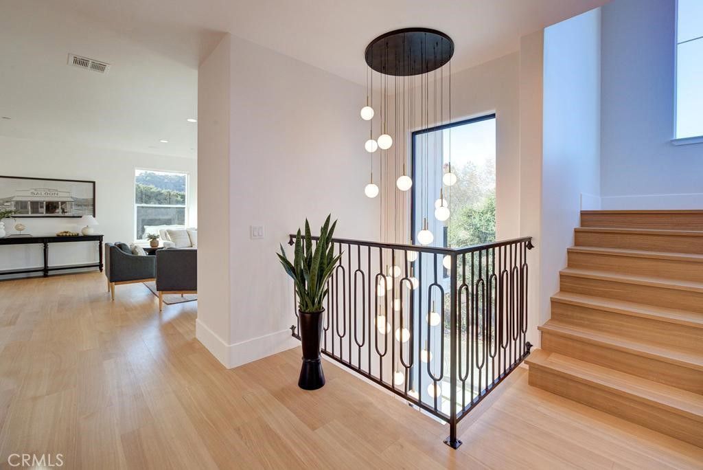 Interior, Pendant Lights, Recessed Lighting, Wood Texture Flooring