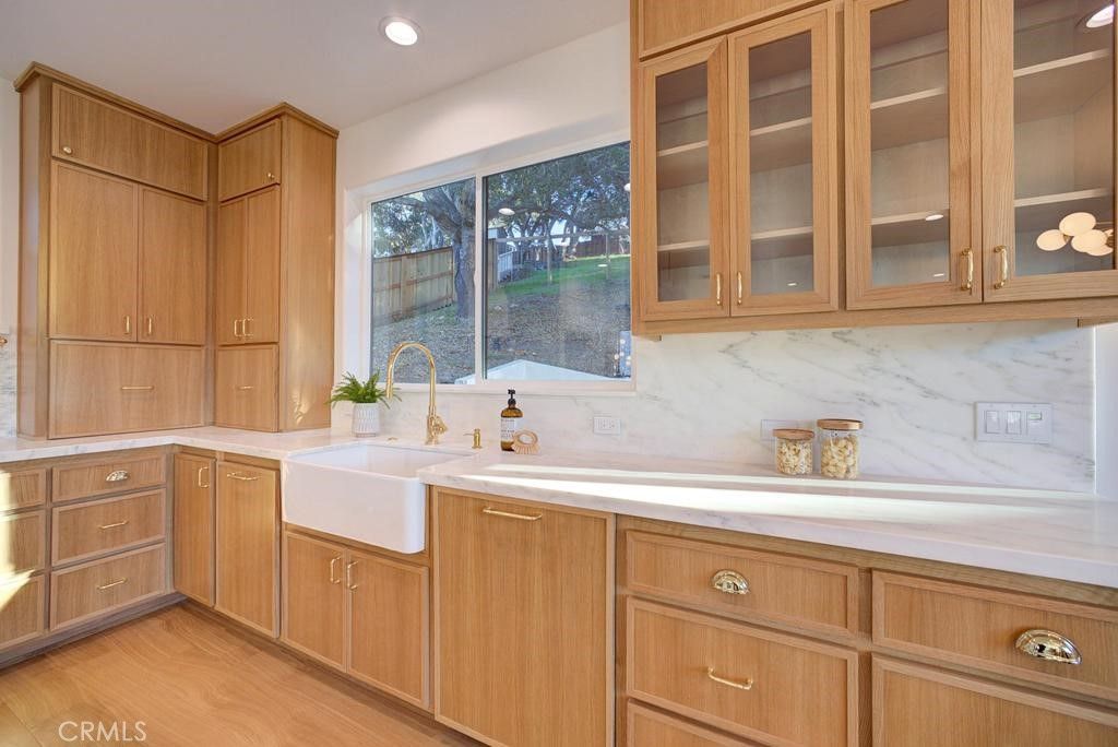 Interior, Kitchen, Marble Walls, Recessed Lighting, Wood Texture Flooring
