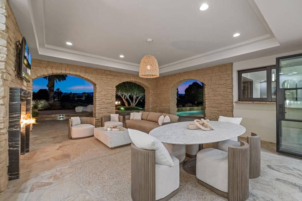 Dining room, Interior, Living room, Pendant Lights, Recessed Lighting, Stone Walls