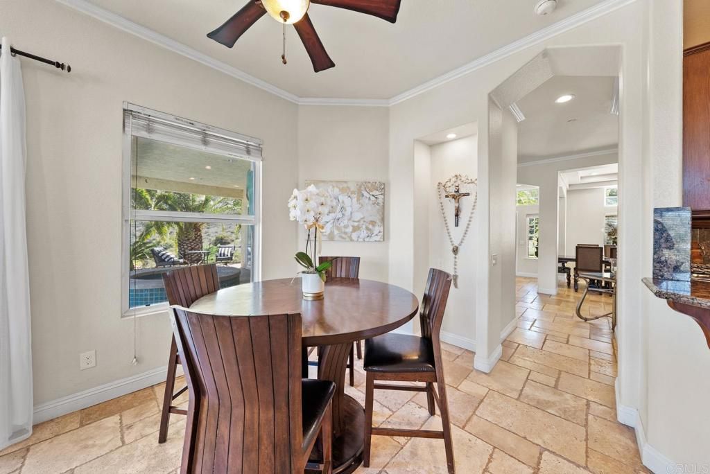 Dining room, Interior, Recessed Lighting