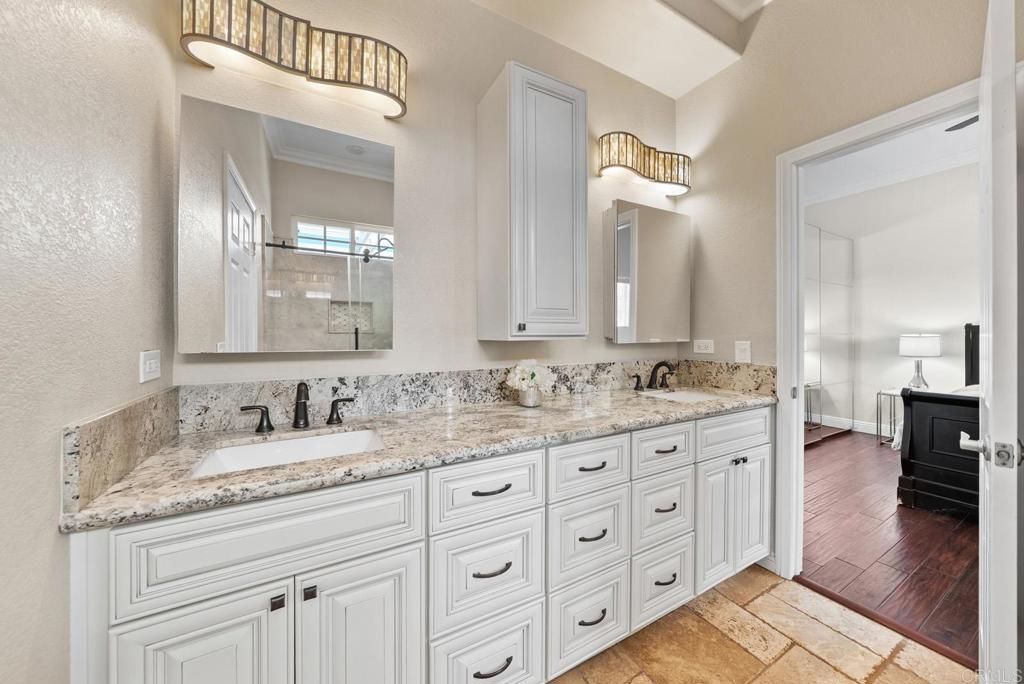 Bathroom, Dual Sink Vanities, Interior, Wood Texture Flooring