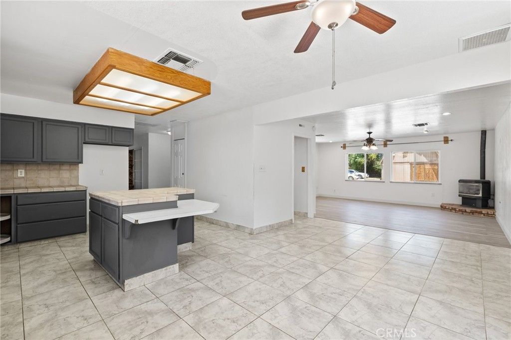Empty room, Interior, Kitchen