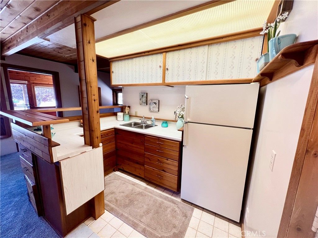 Billiard Table, Interior, Kitchen