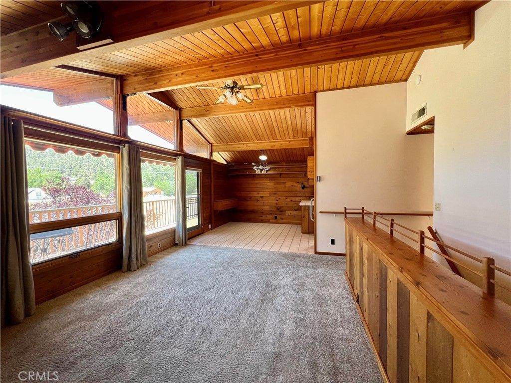 Empty room, Interior, Wooden Beams, Wooden Ceilings, Wooden Walls