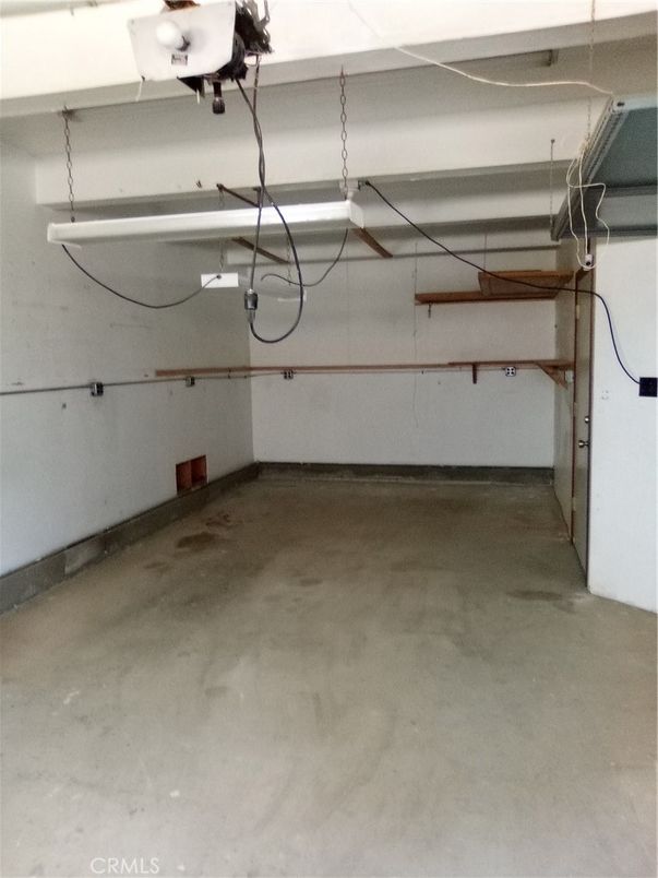 Garage, Interior