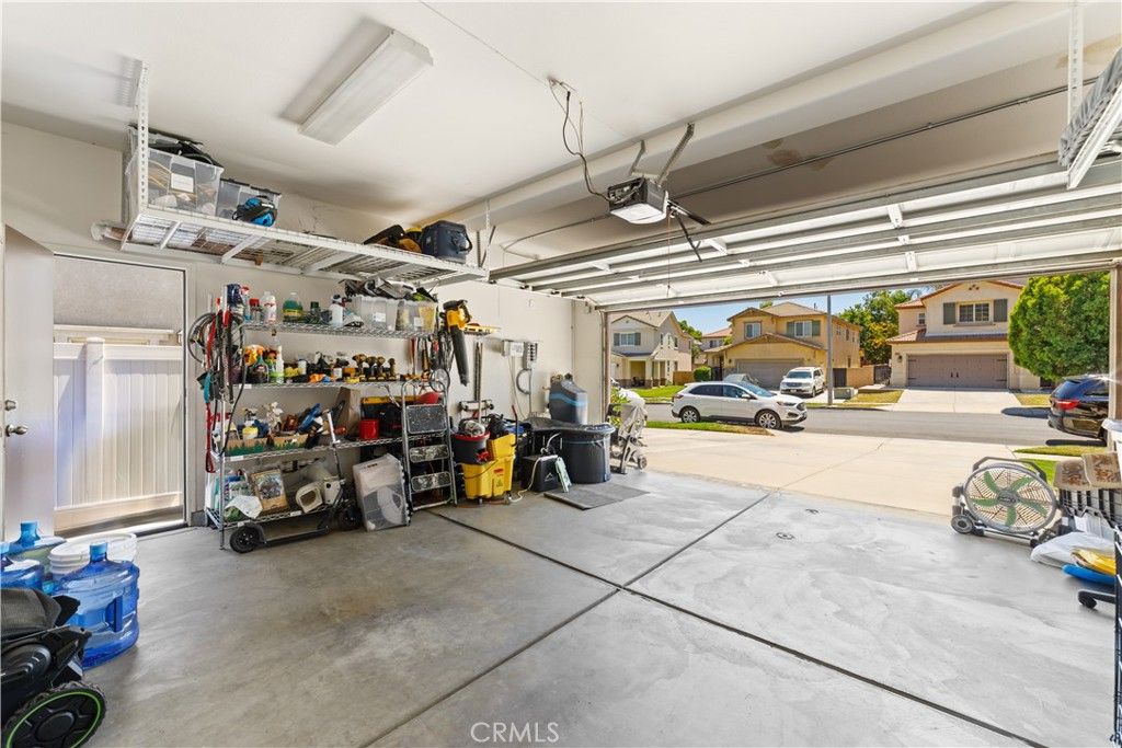 Garage, Interior