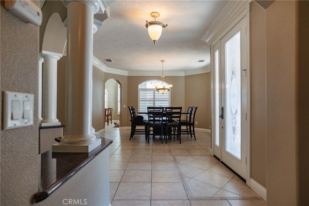 Chandelier, Dining room, Interior